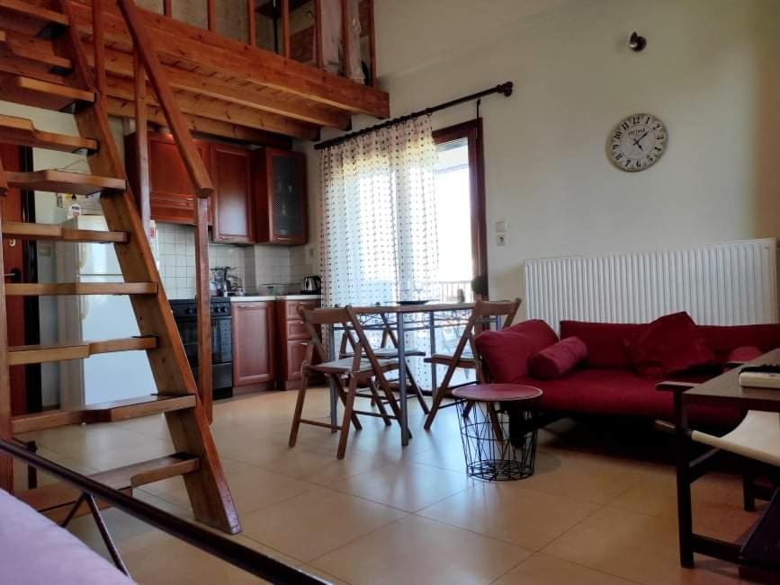 Deili Studio Loft Каламата Экстерьер фото