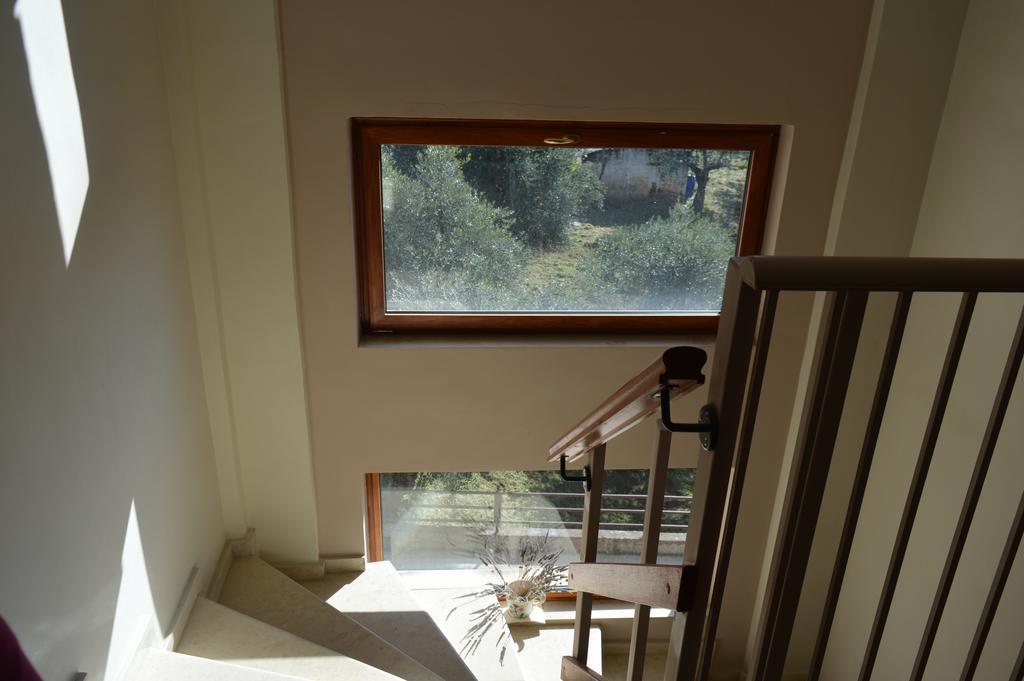 Deili Studio Loft Каламата Экстерьер фото