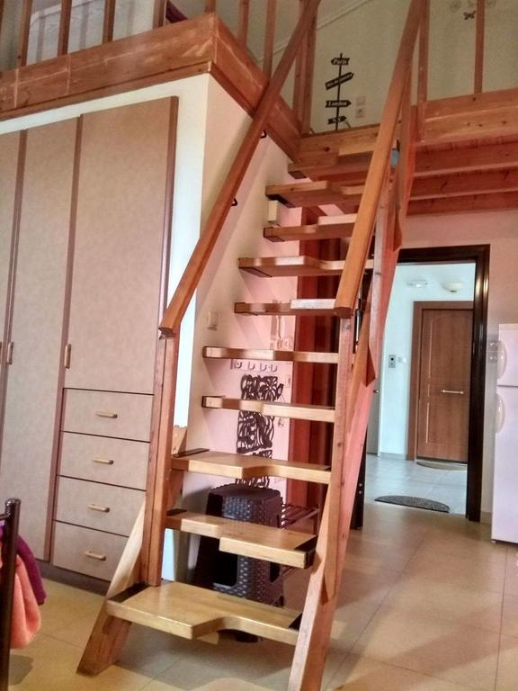 Deili Studio Loft Каламата Экстерьер фото