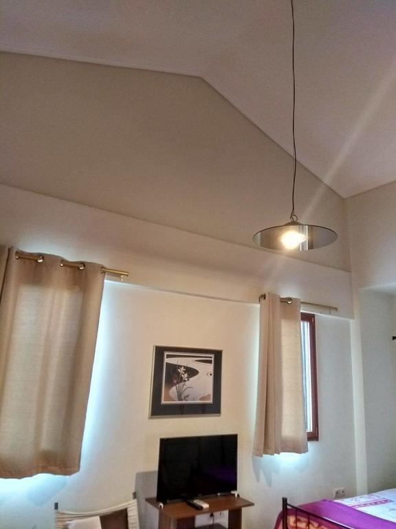 Deili Studio Loft Каламата Экстерьер фото