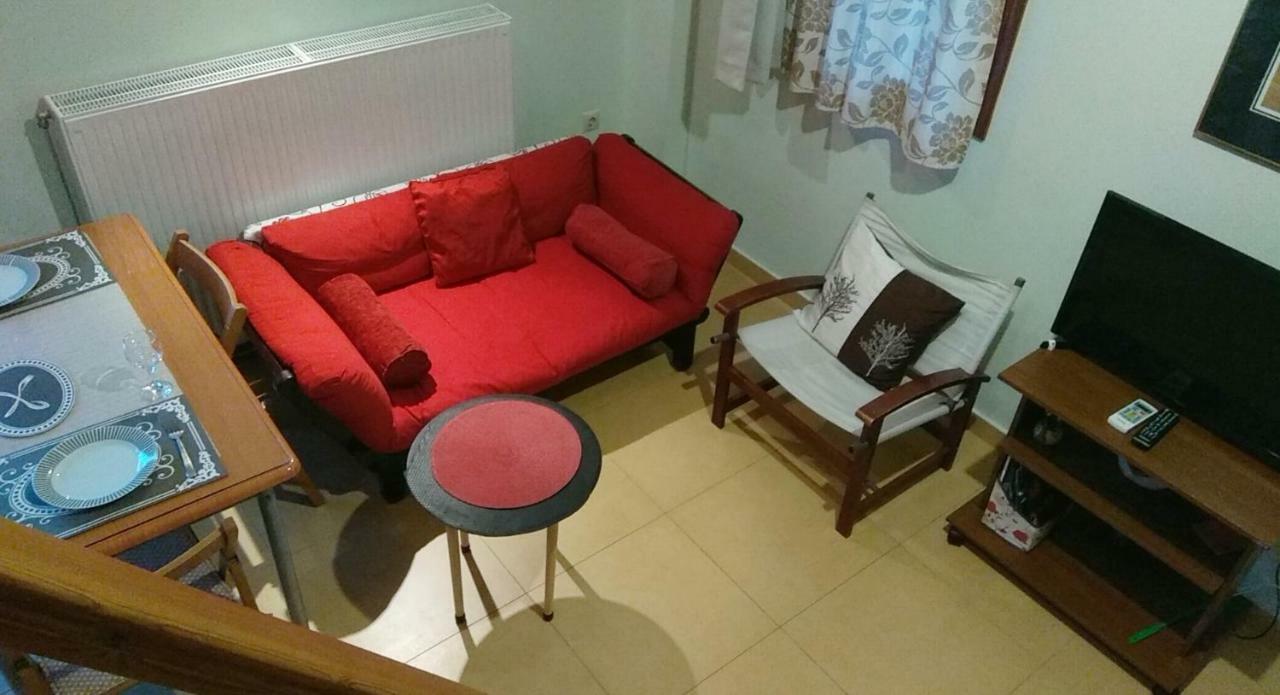 Deili Studio Loft Каламата Экстерьер фото