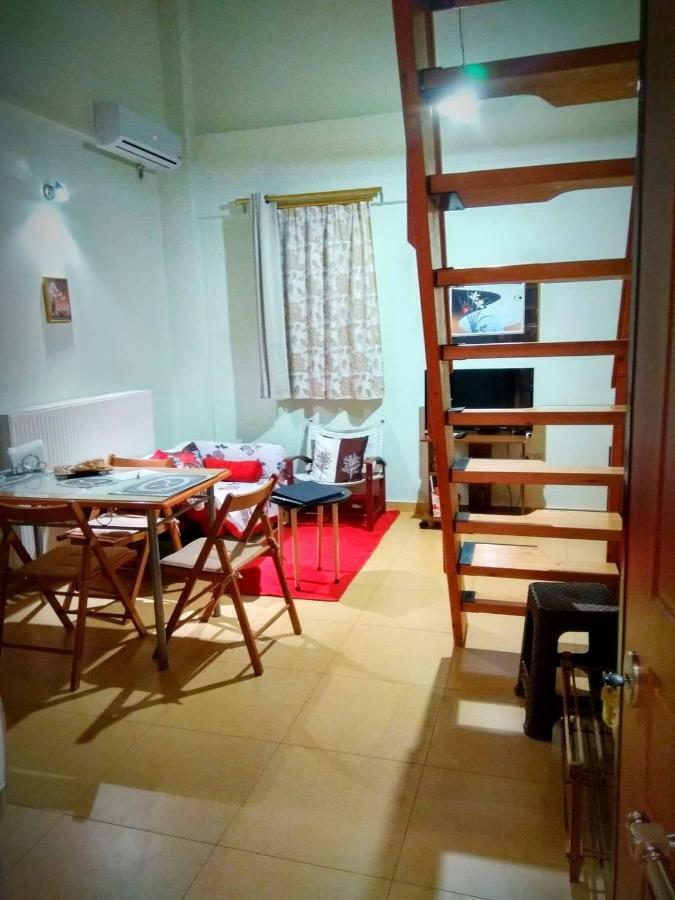 Deili Studio Loft Каламата Экстерьер фото